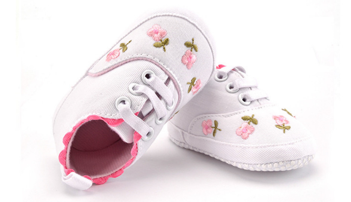 Floral Lace up Shoes
