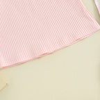 T-shirt & Daisy Overalls Outfit