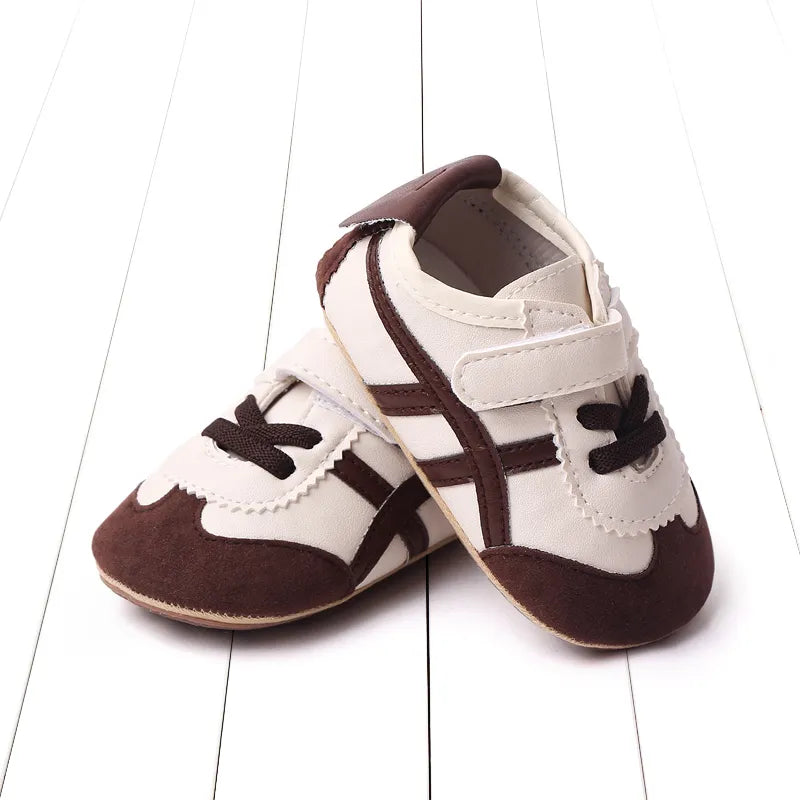Contrast Color Stripe Shoes