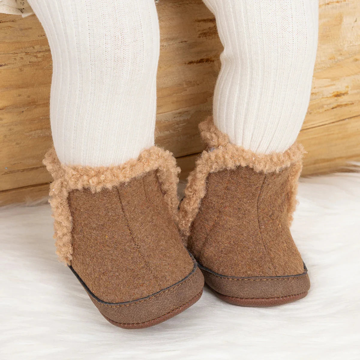 Fleece Chenoa Boots
