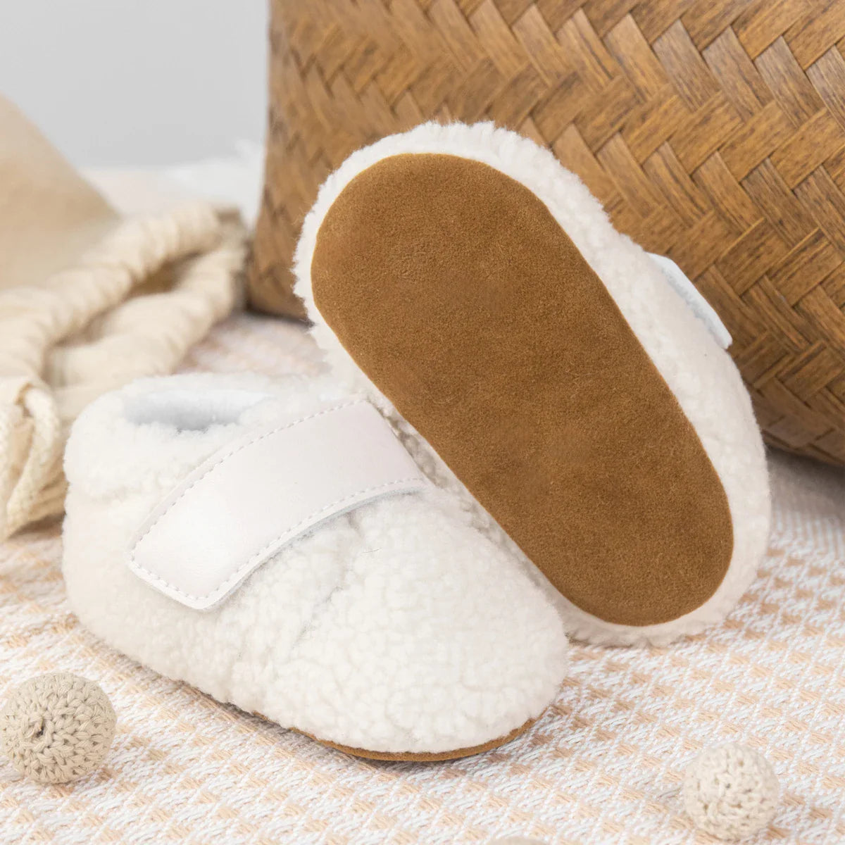 Fleece Strap Shoes