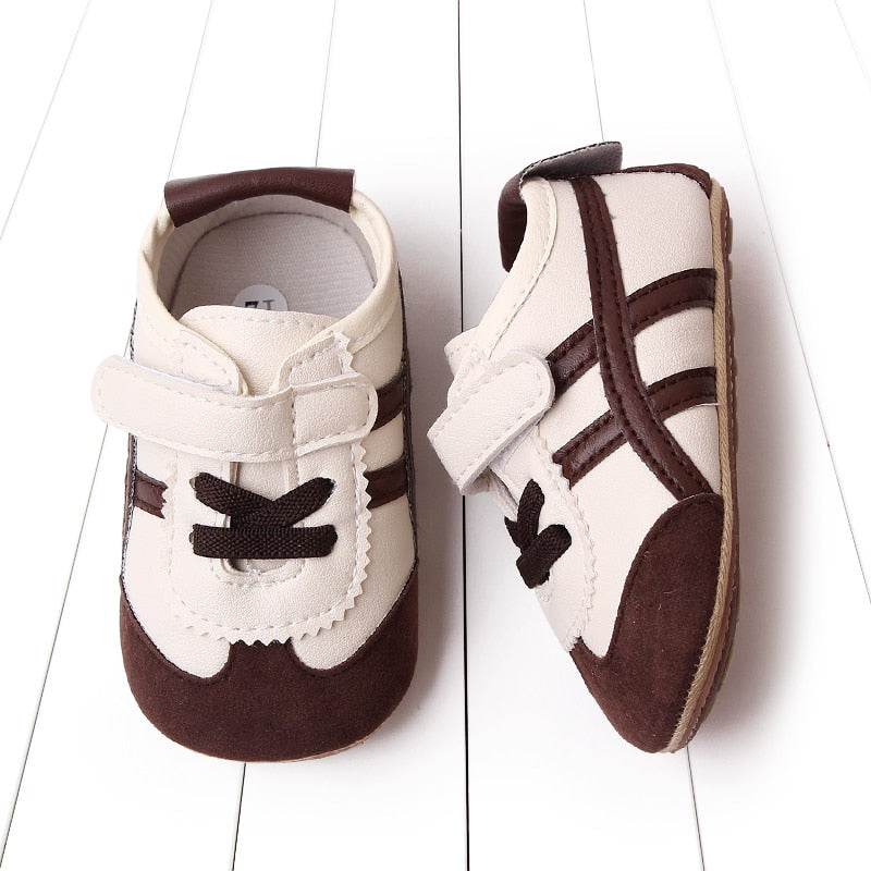 Contrast Color Stripe Shoes