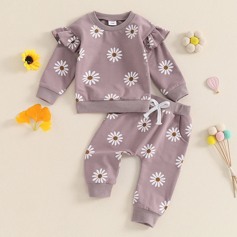 Daisy Sweatshirt & Pants Outfit