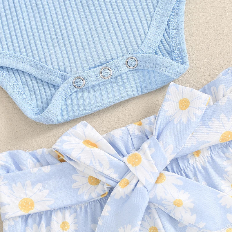 Ribbed Ruffles Daisy Shorts Outfit