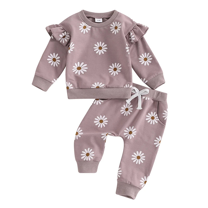 Daisy Sweatshirt & Pants Outfit