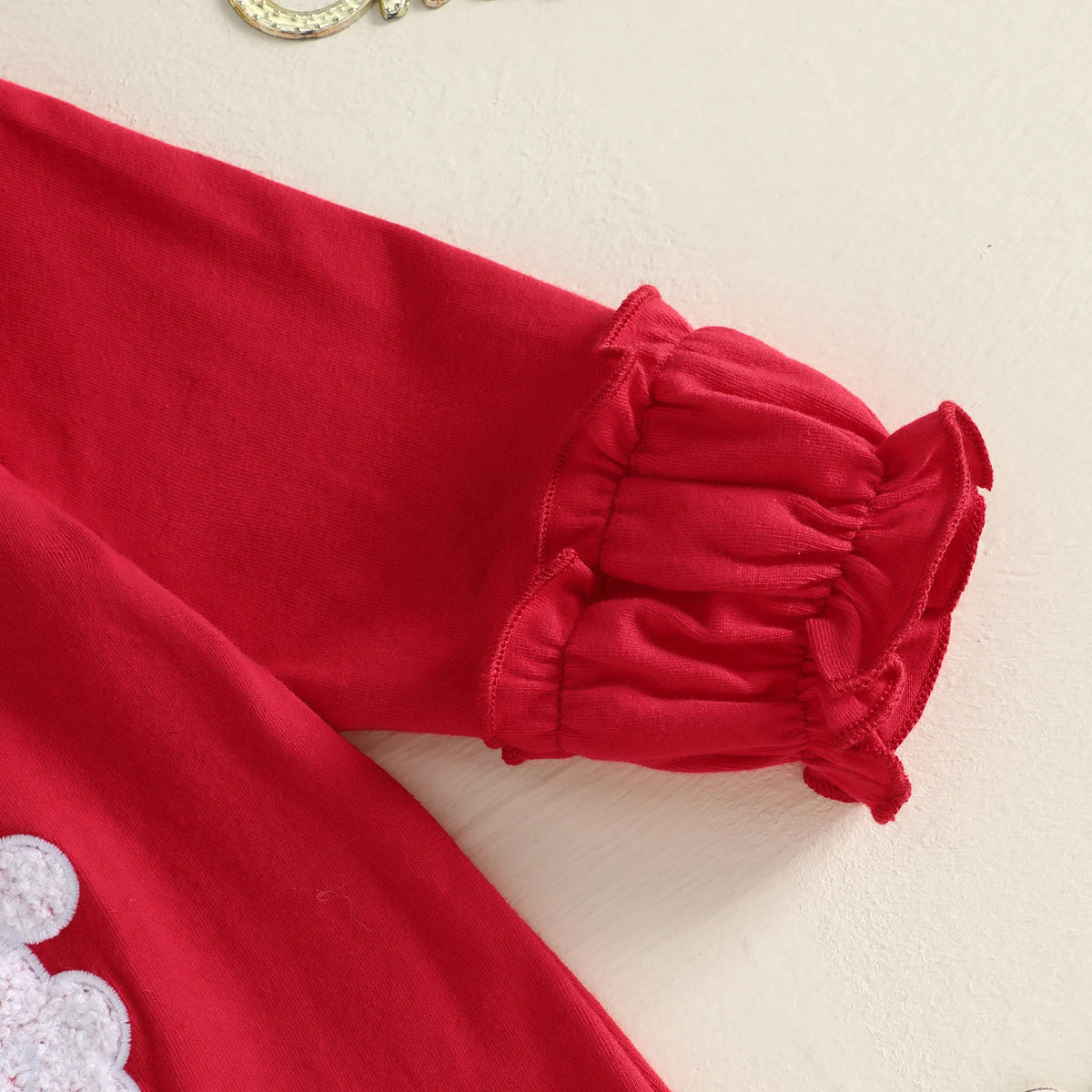 Baby Girl "Santa Baby" Christmas Romper – Long Sleeve Ruffle Collar Bodysuit with Lace Hem & Bows (0–18M)