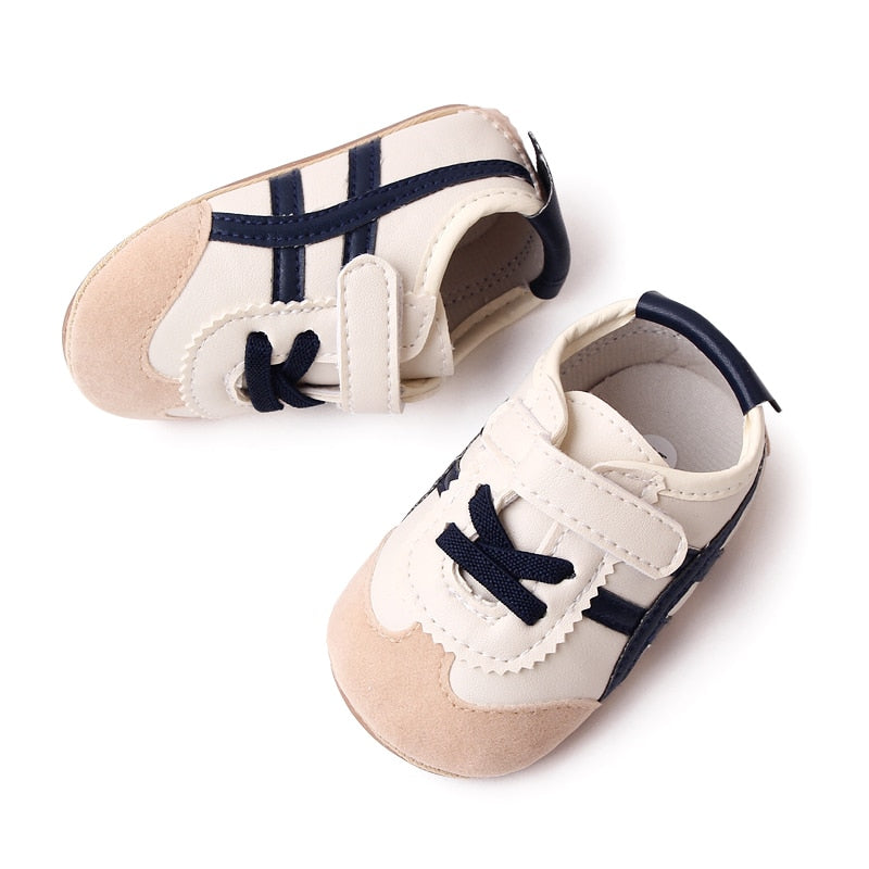 Contrast Color Stripe Shoes