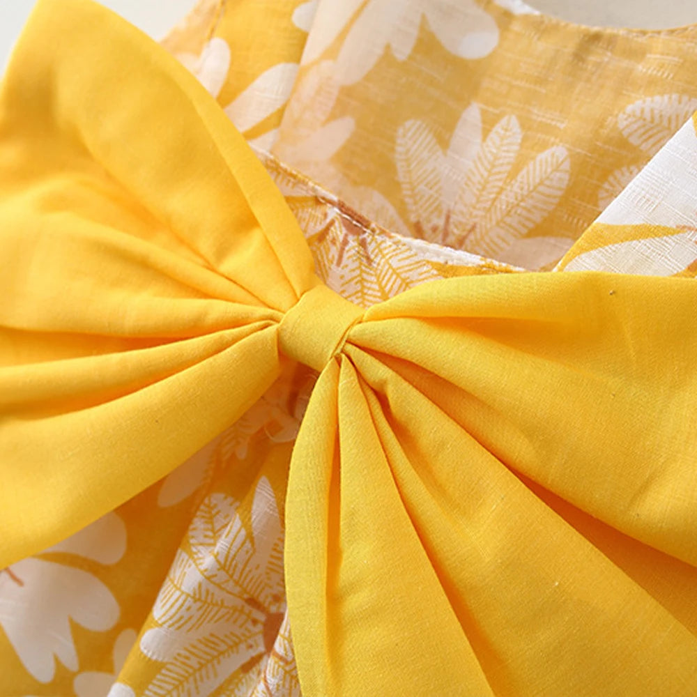 Baby Girl Daisy Bow Dress with Sun Hat
