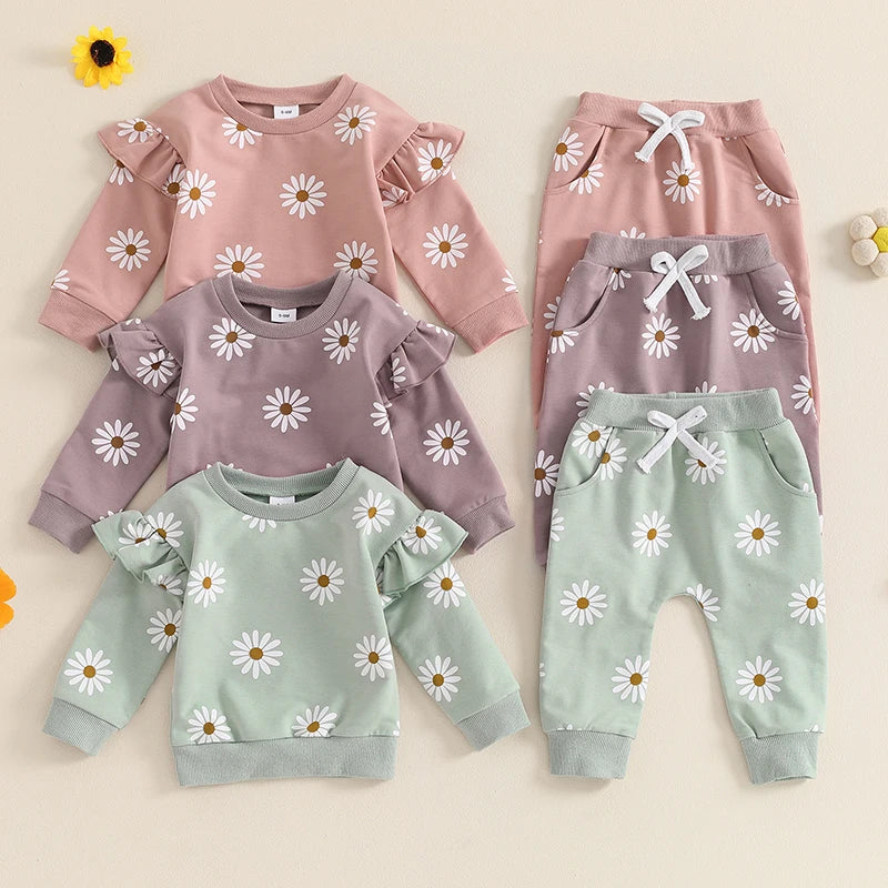 Daisy Sweatshirt & Pants Outfit