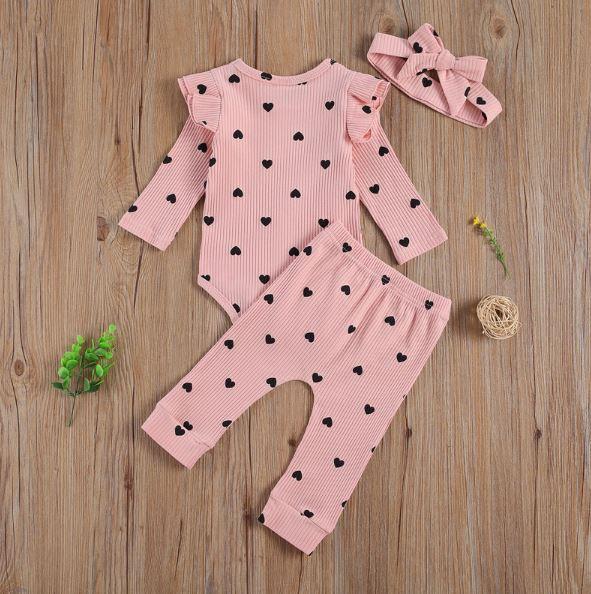 Ribbed Heart Outfit